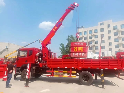 石煤随车吊与清障车 专业装备的制造基地探析